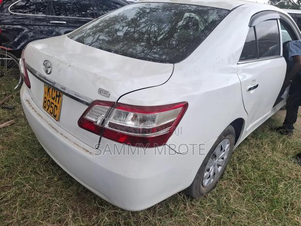 Toyota Premio 2010 White