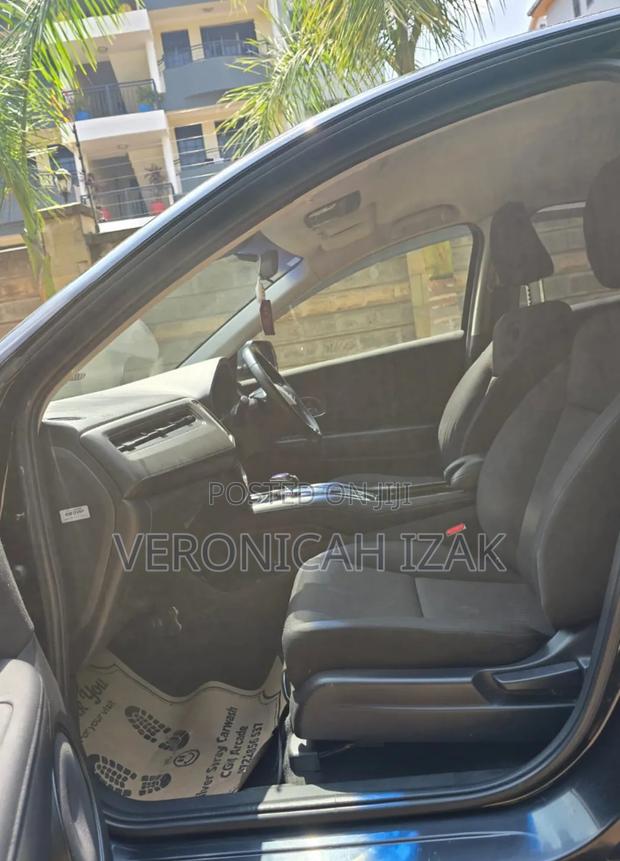 Honda Vezel 2018 Black
