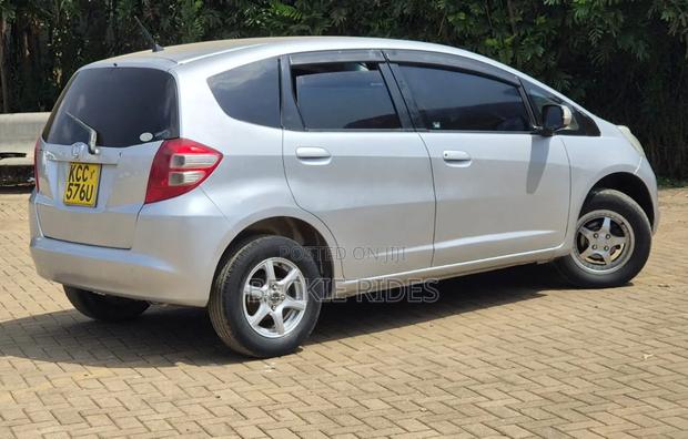 Honda Fit 2008 Gray