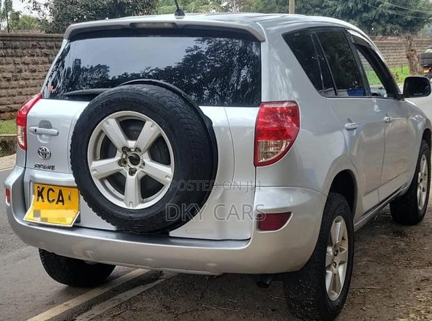 Toyota RAV4 2009 Silver