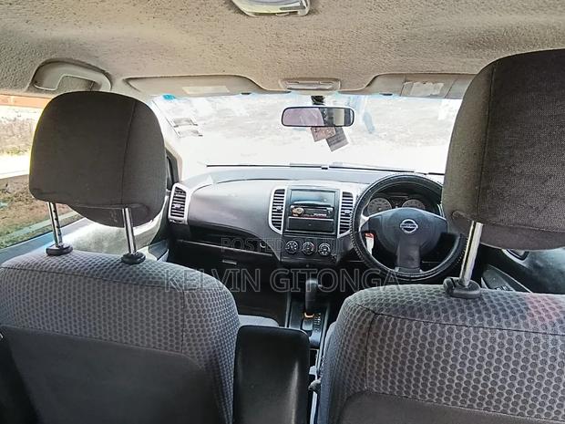 Nissan Wingroad 2012 Silver