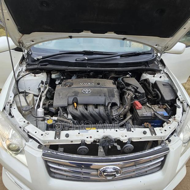 Toyota Axio 2010 White