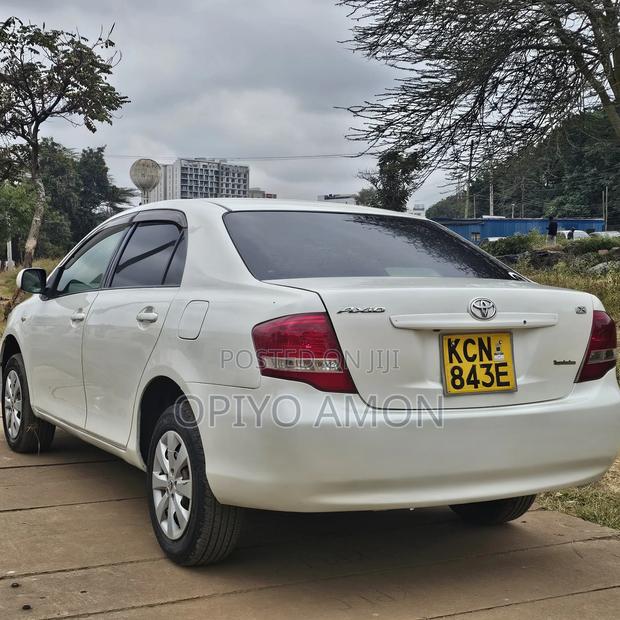 Toyota Axio 2010 White