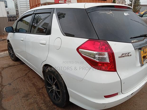 Honda Fit Shuttle 2012 White