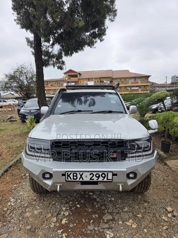 Toyota Land Cruiser 100 4.7 Executive 2006 Silver