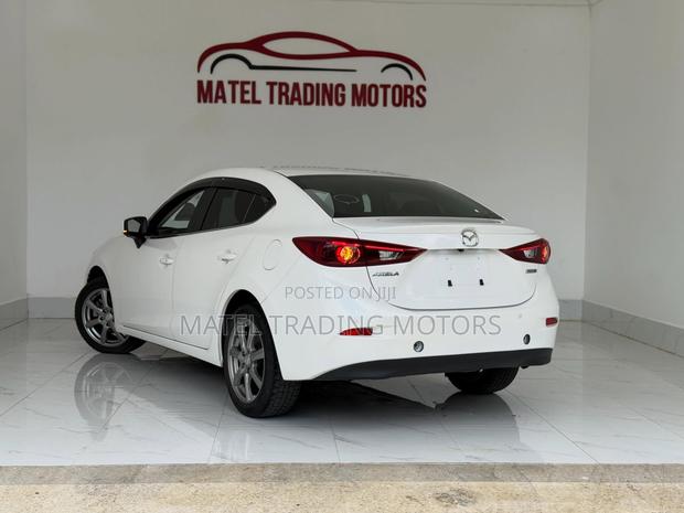 Mazda Axela 2019 White