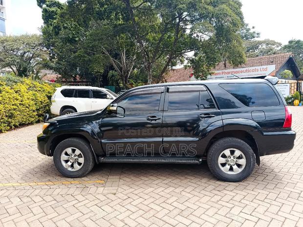 Toyota Hilux Surf 2009 Black