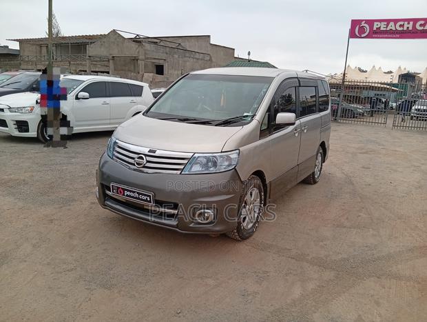 Nissan Serena 2007 Silver