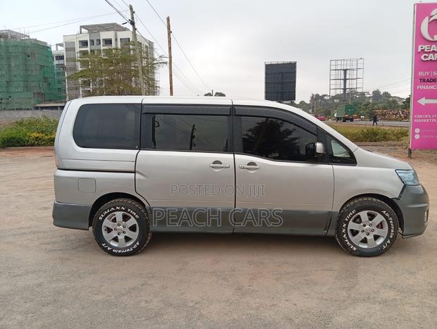 Nissan Serena 2007 Silver