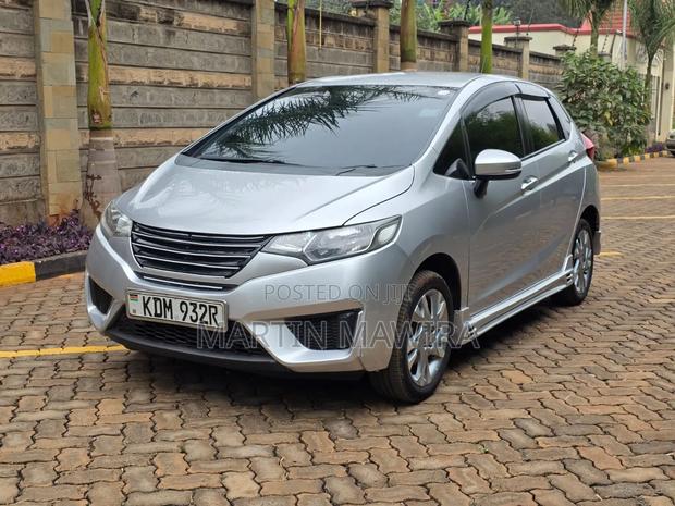 Honda Fit 2016 Silver