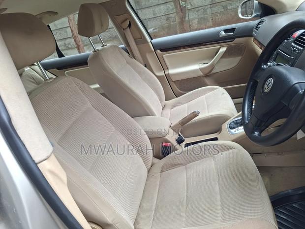 Volkswagen Jetta 2006 Gold