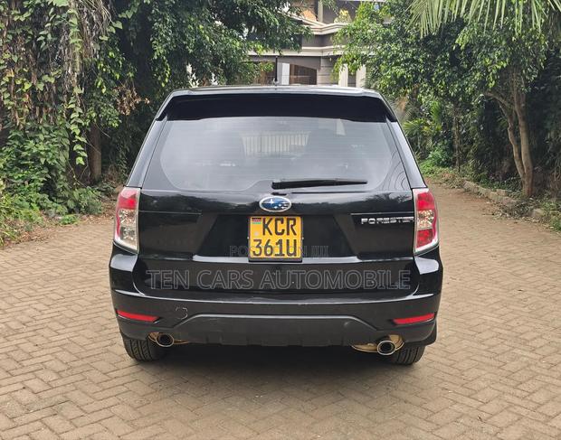 Subaru Forester 2012 Black