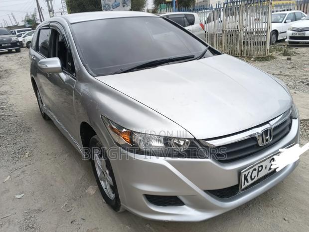 Honda Stream 2012 Silver
