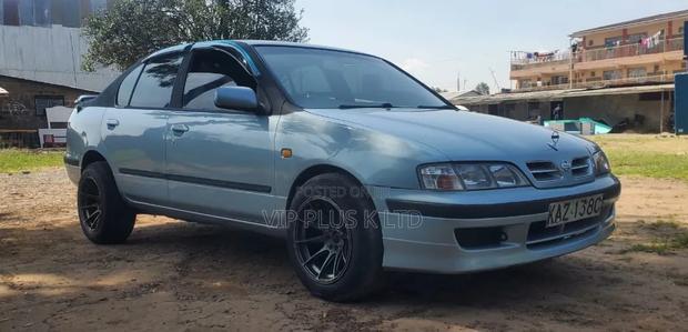 Nissan Primera 2000 Silver
