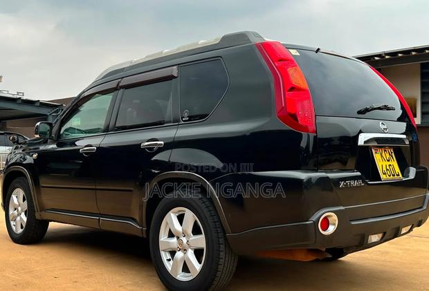 Nissan X-Trail 2010 Black