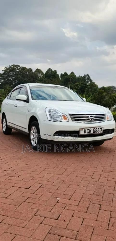Nissan Bluebird 2012 White