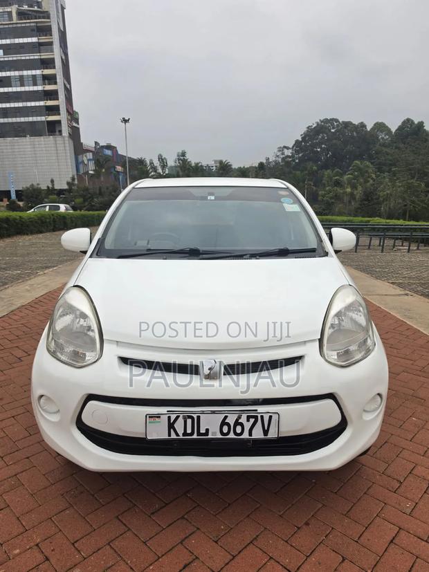 Toyota Passo 2016 White