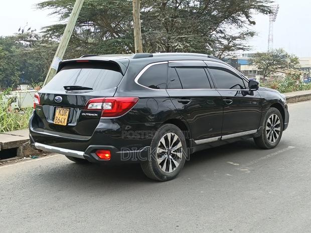 Subaru Outback 2017 Black