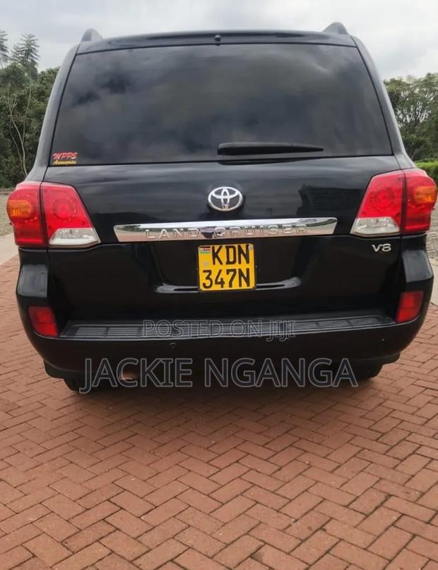 Toyota Land Cruiser 2014 Black