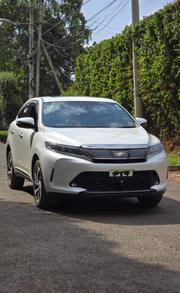 Toyota Harrier 2019 White for sale