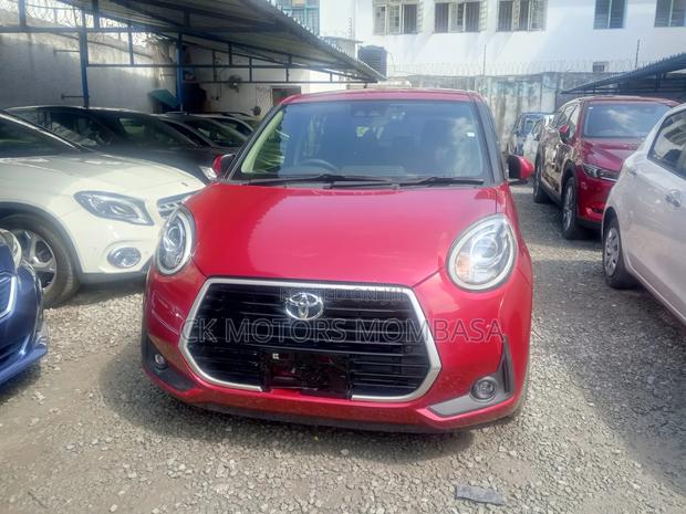 Toyota Passo 2020 Maroon