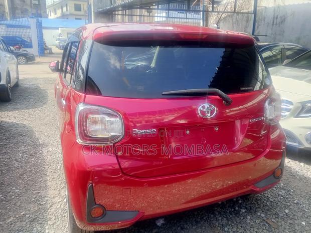 Toyota Passo 2020 Maroon