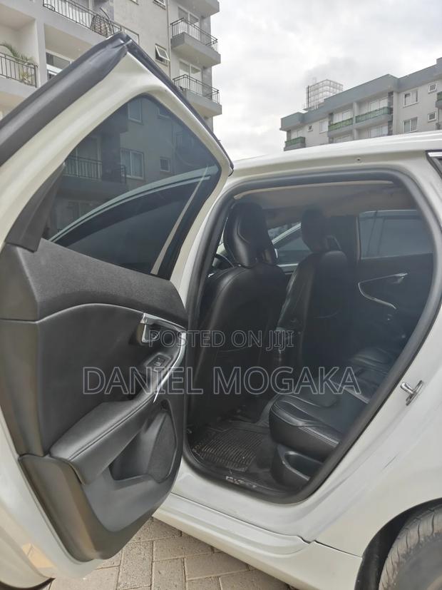 Volvo V40 2016 White