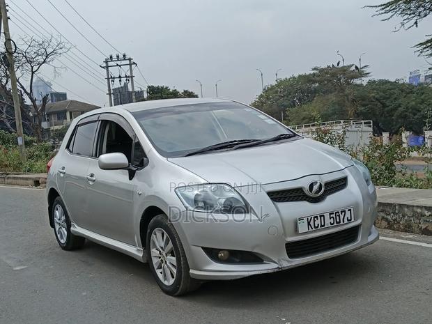 Toyota Auris 2009 Silver