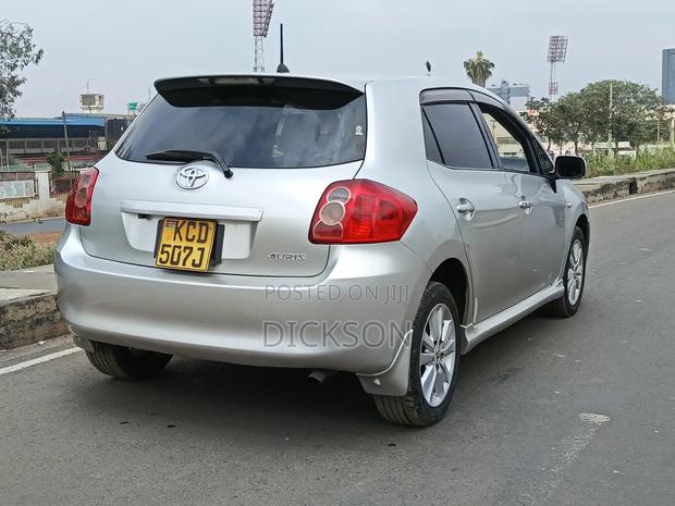Toyota Auris 2009 Silver
