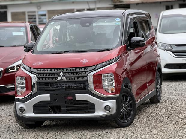 Mitsubishi EK Wagon 660 Hybrid FWD 2019 Red