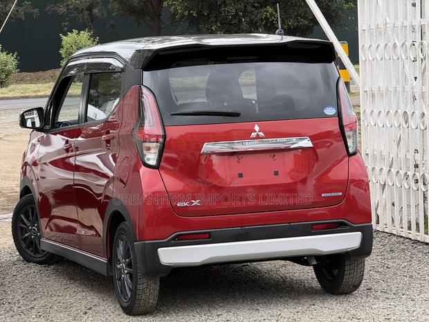 Mitsubishi EK Wagon 660 Hybrid FWD 2019 Red