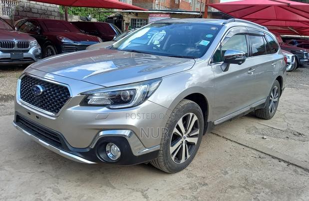 Subaru Outback 2018 Silver