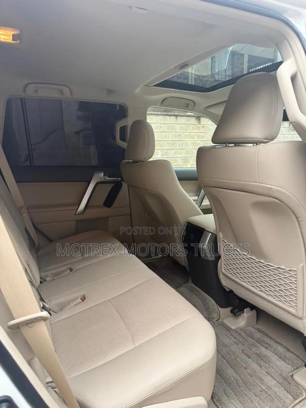 Toyota Land Cruiser Prado 2021 White