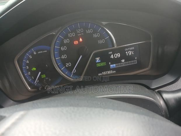 Toyota Axio 2016 Silver