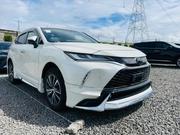 Toyota Harrier 2020 White for sale