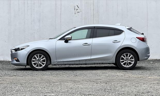 Mazda Axela 2019 Silver