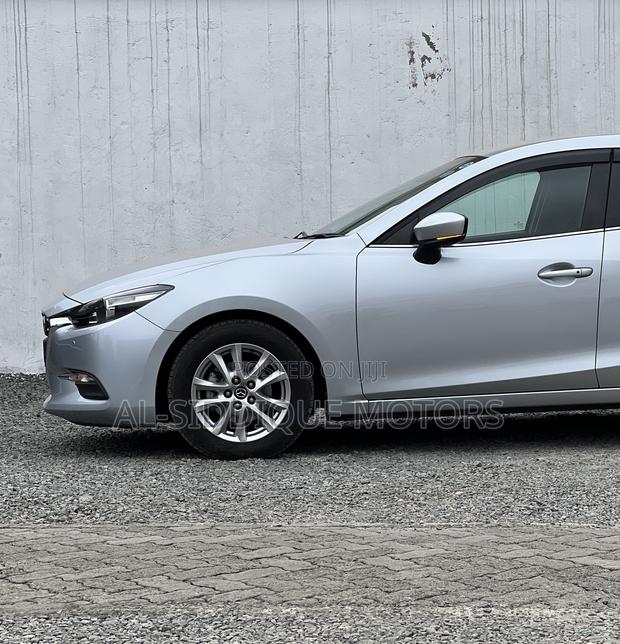 Mazda Axela 2019 Silver
