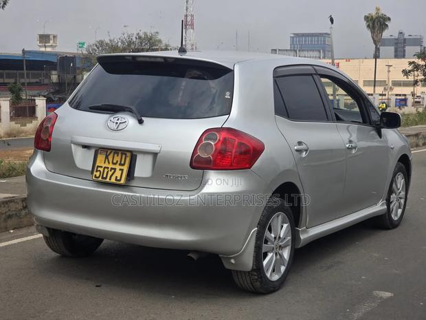 Toyota Auris 2007 Silver
