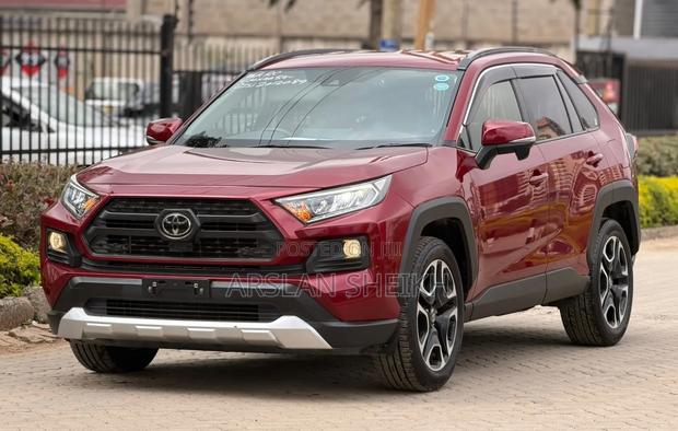 Toyota RAV4 2019 Red