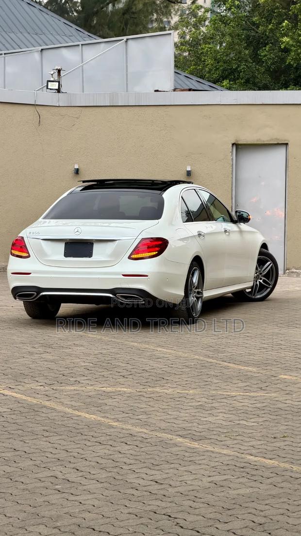 Mercedes-Benz E200 2020 White