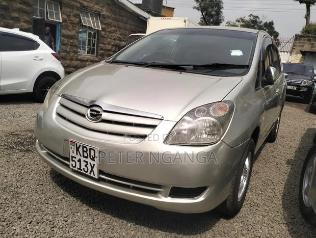 Toyota Corolla Spacio 2006 Gold