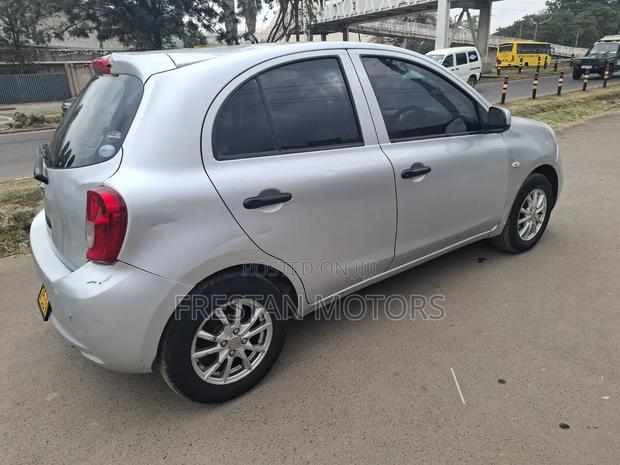 Nissan March 2015 Silver