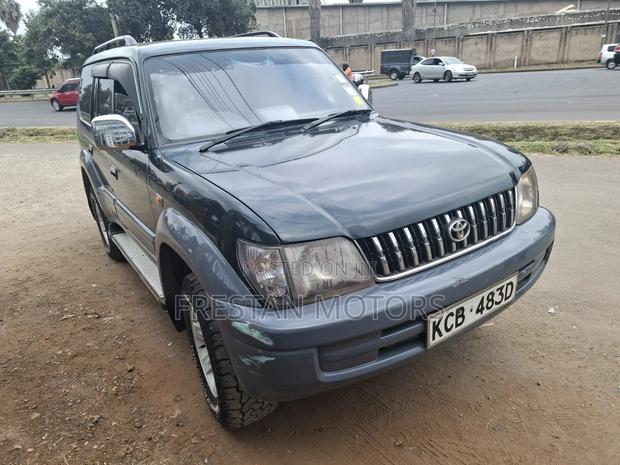 Toyota Land Cruiser Prado 2002 Green