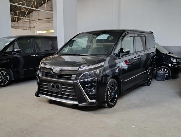 Toyota Voxy 2019 Black