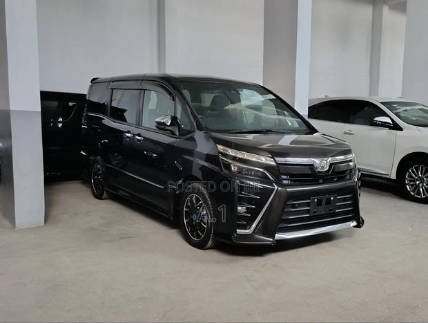 Toyota Voxy 2019 Black