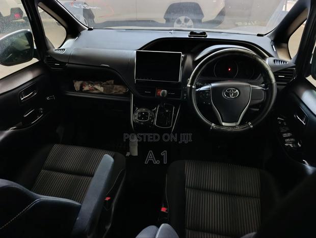 Toyota Voxy 2019 Matt Black