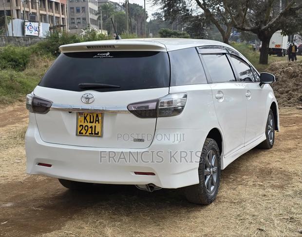 Toyota Wish 2014 White