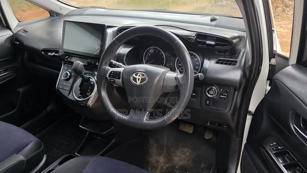 Toyota Wish 2014 White