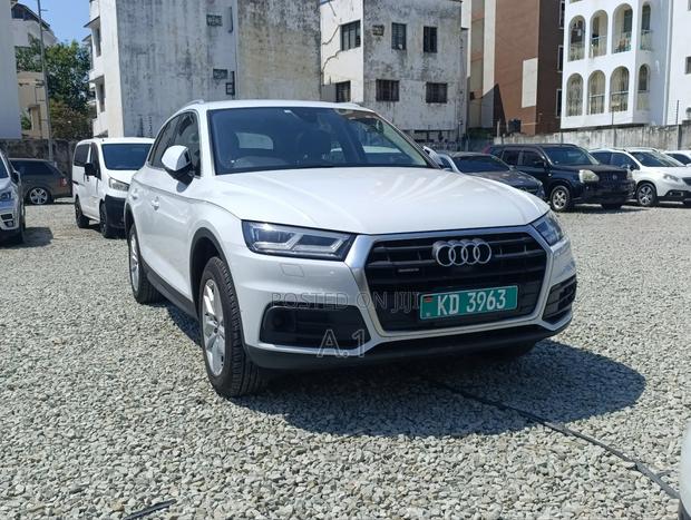 Audi Q5 2.0T Premium AWD quattro 2019 Pearl