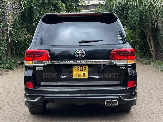 Toyota Land Cruiser 4.6 V8 ZX 2011 Black